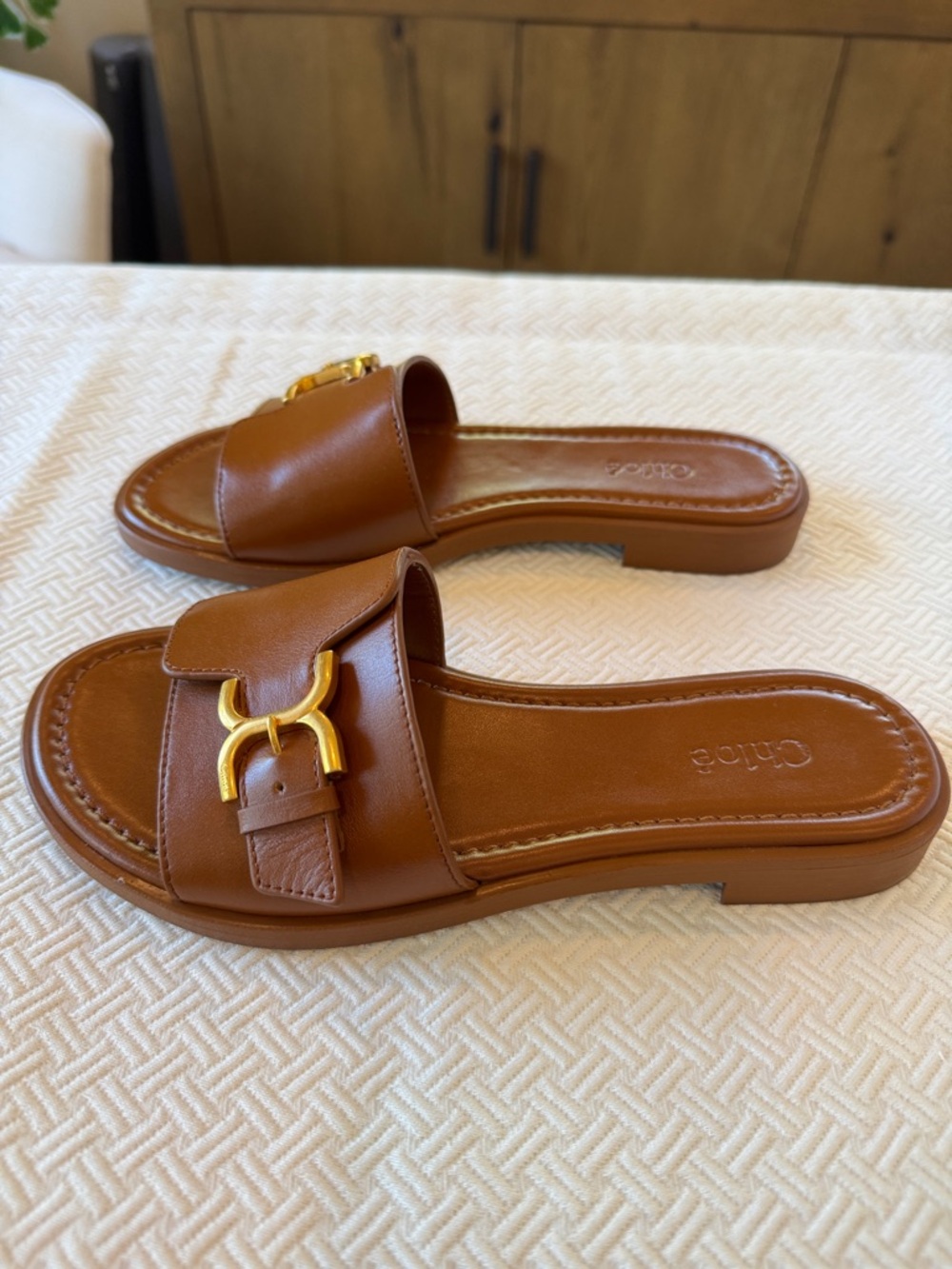 Chloe Carmelo Leather Slide Sandals with Gold Buckle sz Eu 36/6 - authentic - Picture 2 of 11